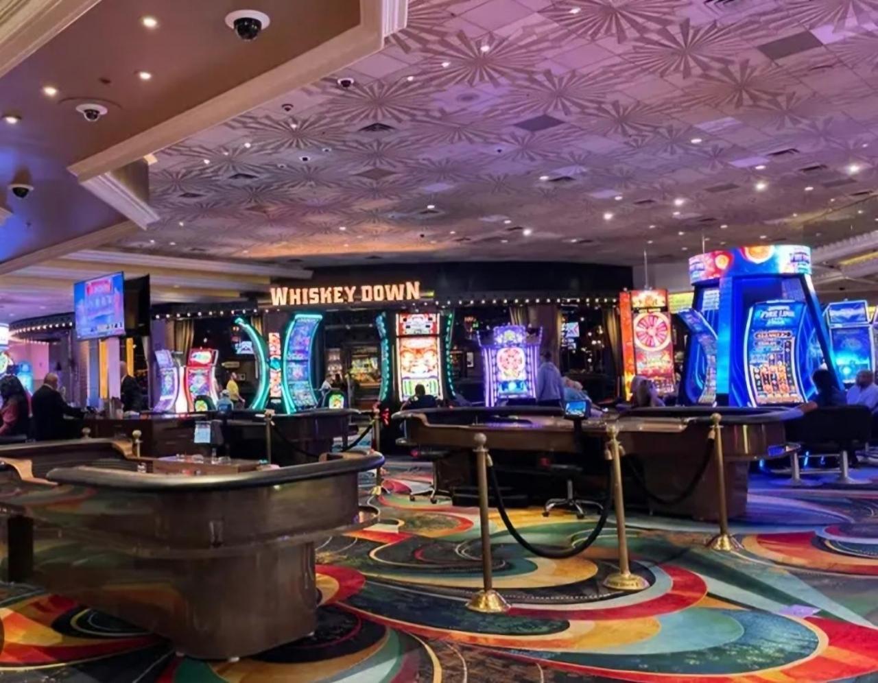 Tropicana Resort Vegas Strip Лас Вегас Екстериор снимка