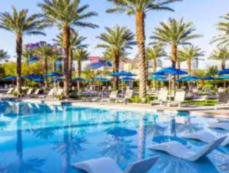 Tropicana Resort Vegas Strip Лас Вегас Екстериор снимка